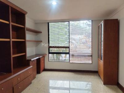 Apartamento de 4 alcobas en arriendo en El Poblado, Medellín, 185 m² · foto 7 de 18
