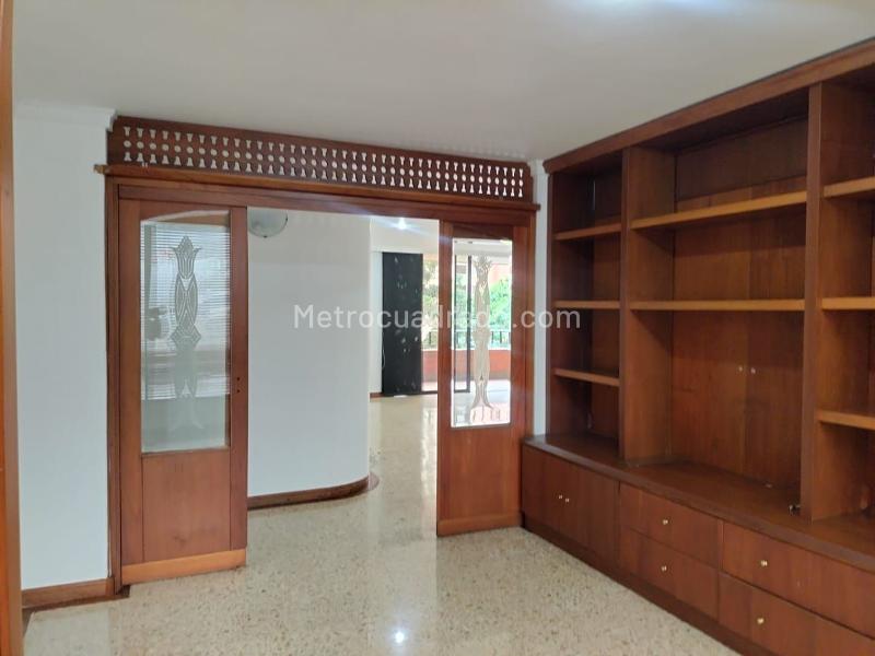 Apartamento de 4 Alcobas con Amenidades Completas en El Poblado - 8