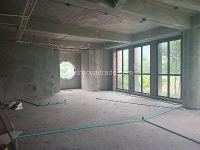 Apartamento de 2 alcobas en venta en El Poblado, Medellín, 203 m² · foto 4 de 12