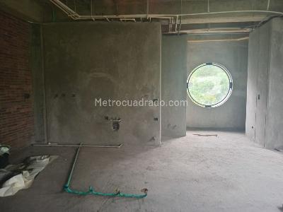 Apartamento de 2 alcobas en venta en El Poblado, Medellín, 203 m² · foto 7 de 12
