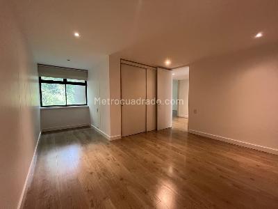 Apartamento de 3 alcobas en arriendo en El Poblado, Medellín, 218 m² · foto 11 de 18