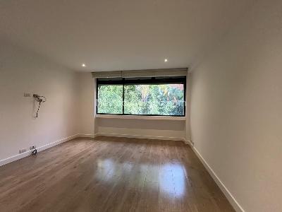 Apartamento de 3 alcobas en arriendo en El Poblado, Medellín, 218 m² · foto 8 de 18