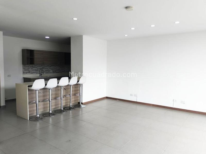 Apartamento en arriendo en Envigado con 3 alcobas y amenidades - 4
