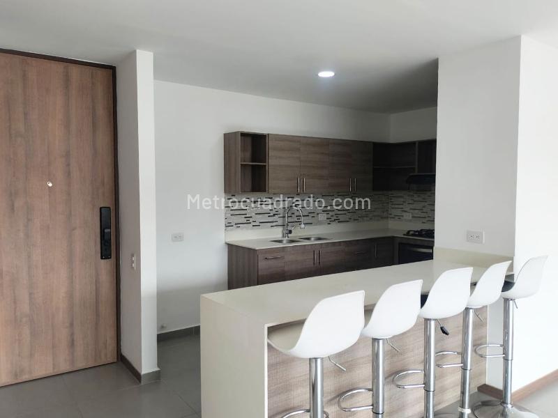 Apartamento en arriendo en Envigado con 3 alcobas y amenidades - 6