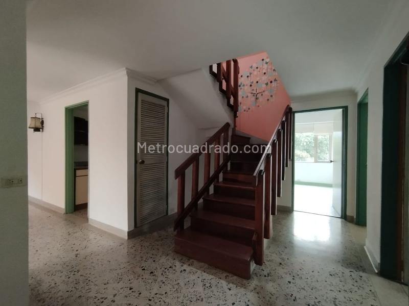 Apartamento de 4 Alcobas en El Poblado (Unidad Cerrada, 2 Niveles) - 7