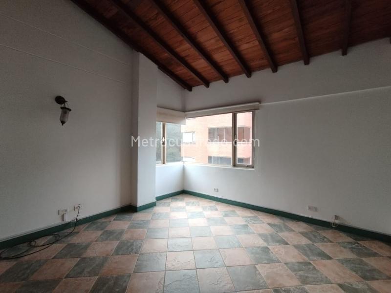 Apartamento de 4 Alcobas en El Poblado (Unidad Cerrada, 2 Niveles) - 8