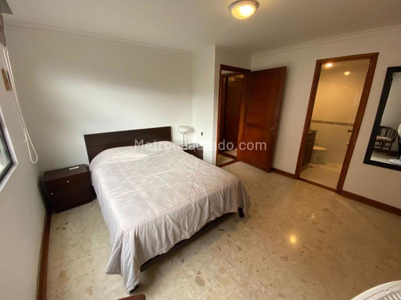 Estudio Amoblado de 1 Alcoba Cerca al Metro en El Poblado - 8