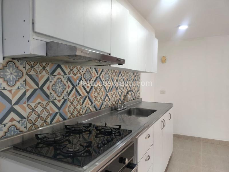 2BR Apartment Near Metro Station in El Poblado - 8