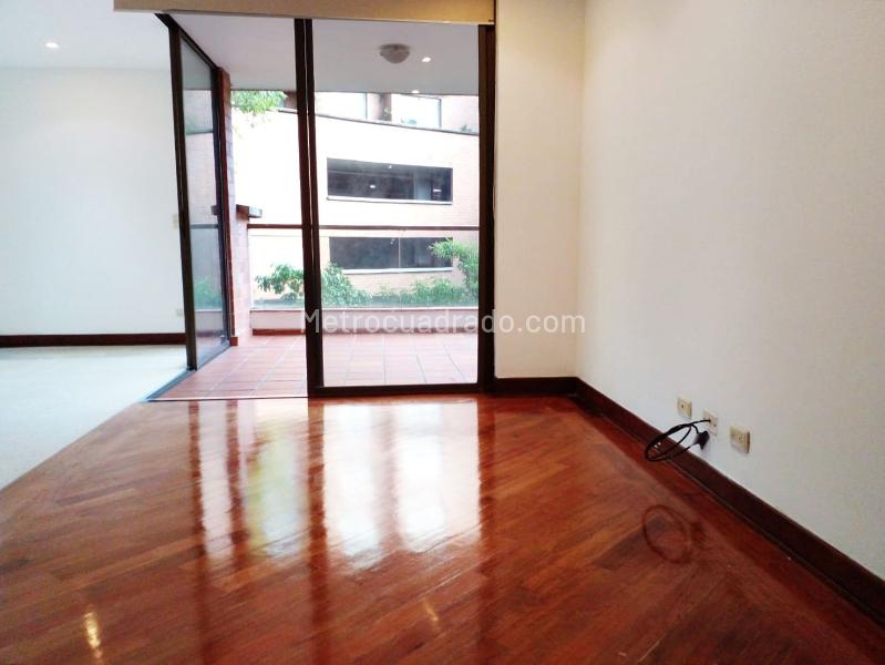 3BR Apartment with 4 Baths in El Poblado - 2