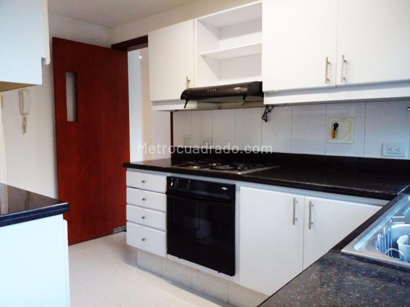 3BR Apartment with 4 Baths in El Poblado - 6