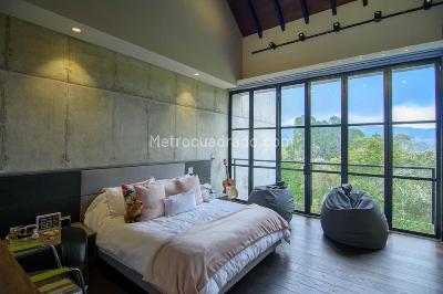 Casa de 3 alcobas en venta en Envigado, Envigado, 650 m² · foto 9 de 14