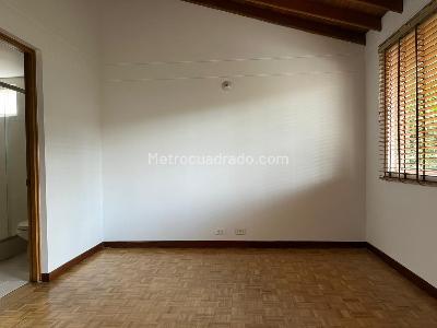 Casa de 3 alcobas en venta en La Sebastiana, Envigado, 240 m² · foto 13 de 20
