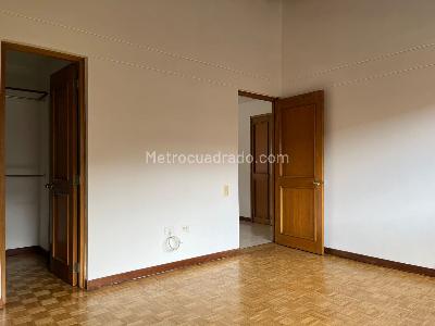 Casa de 3 alcobas en venta en La Sebastiana, Envigado, 240 m² · foto 16 de 20