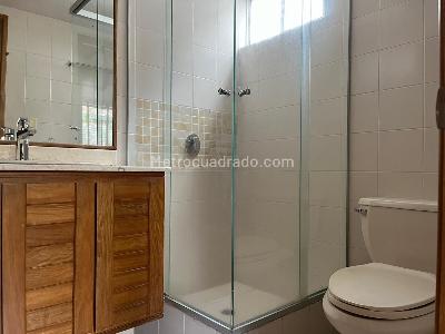Casa de 3 alcobas en venta en La Sebastiana, Envigado, 240 m² · foto 18 de 20