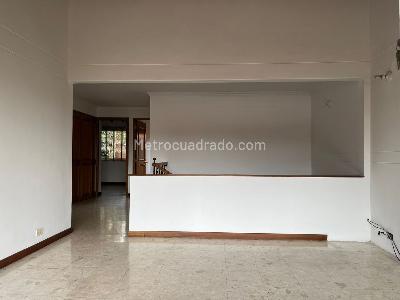 Casa de 3 alcobas en venta en La Sebastiana, Envigado, 240 m² · foto 9 de 20