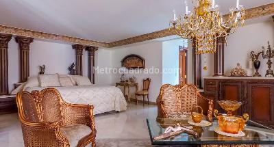 Casa de 4 alcobas en venta en El Poblado, Medellín, 700 m² · foto 9 de 20