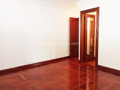 Apartamento en venta en El Poblado, Medellín · foto 14 de 19