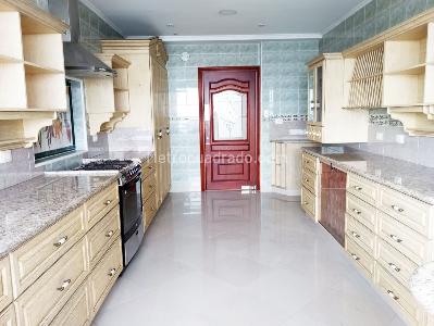 Apartamento en venta en El Poblado, Medellín · foto 9 de 19