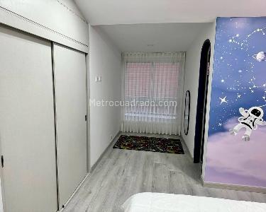 Casa de 4 alcobas en arriendo en El Poblado, Medellín, 334 m² · foto 12 de 19