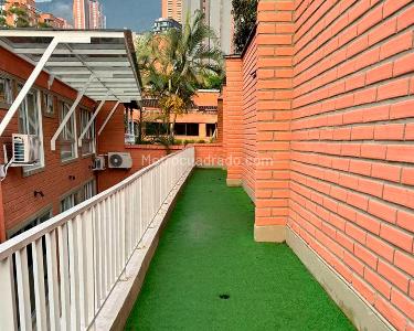Casa de 4 alcobas en arriendo en El Poblado, Medellín, 334 m² · foto 18 de 19