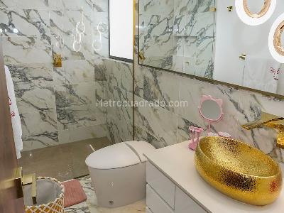 Casa de 5 alcobas en venta en Envigado, Envigado, 670 m² · foto 11 de 20