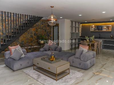 Casa de 5 alcobas en venta en Envigado, Envigado, 670 m² · foto 15 de 20