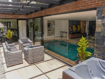Casa de 5 alcobas en venta en Envigado, Envigado, 670 m² · foto 19 de 20