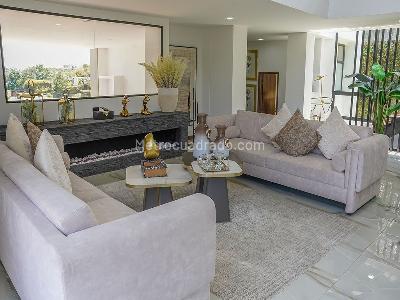 Casa de 5 alcobas en venta en Envigado, Envigado, 670 m² · foto 2 de 20