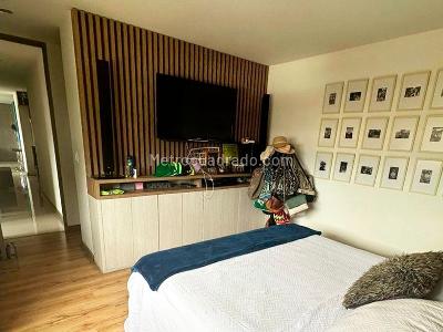Apartamento de 3 alcobas en venta en Villa Carlota, Medellín, 121 m² · foto 10 de 15