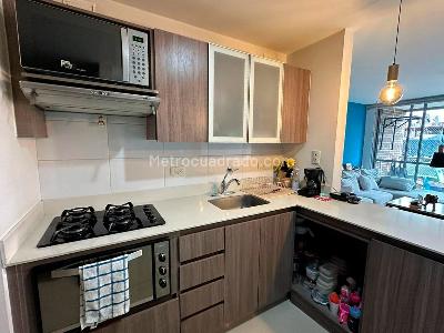 Apartamento de 3 alcobas en venta en Villa Carlota, Medellín, 121 m² · foto 7 de 15