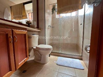Apartamento de 3 alcobas en venta en El Poblado, Medellín, 178 m² · foto 17 de 19