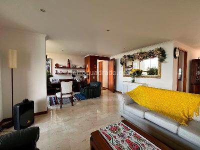 Apartamento de 3 alcobas en venta en El Poblado, Medellín, 178 m² · foto 2 de 19
