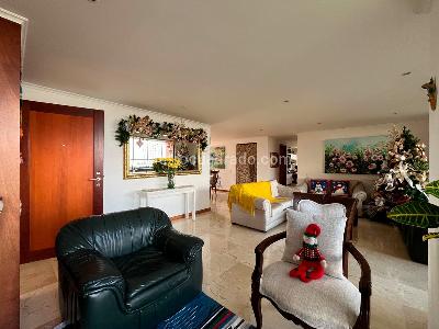 Apartamento de 3 alcobas en venta en El Poblado, Medellín, 178 m² · foto 3 de 19