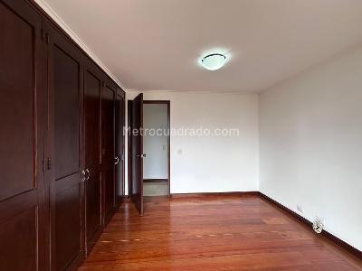 Apartamento de 3 alcobas en venta en El Poblado, Medellín, 119 m² · foto 12 de 15