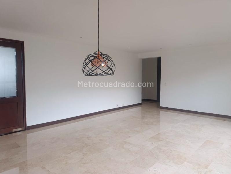3BR Apartment with Marble Finishes in El Poblado - 3