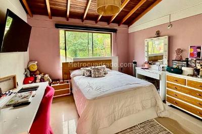 Casa en venta en Envigado, Envigado · foto 7 de 15