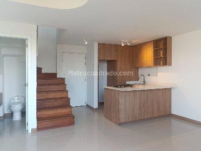 Apartamento de 1 alcoba en arriendo en El Poblado, Medellín, 73 m² · foto 2 de 14