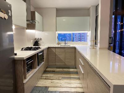Apartamento de 3 alcobas en venta en El Poblado, Medellín, 157 m² · foto 7 de 19