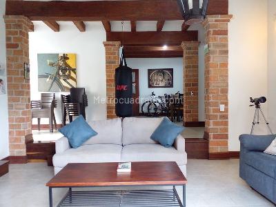 Casa de 3 alcobas en arriendo en Envigado, Envigado, 200 m² · foto 4 de 20