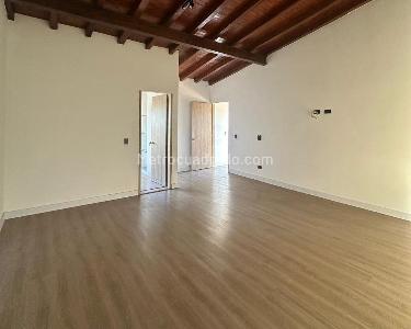 Casa de 4 alcobas en venta en Rionegro, Rionegro, 300 m² · foto 8 de 17