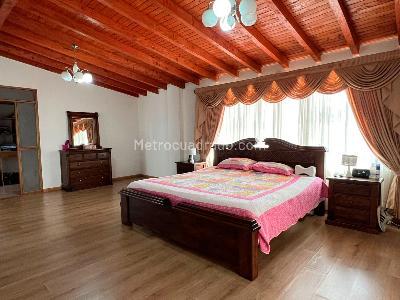 Casa de 5 alcobas en venta en Rionegro, Rionegro, 492 m² · foto 10 de 19