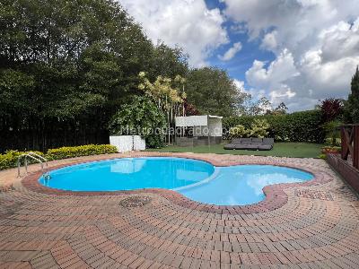 Casa de 5 alcobas en venta en Rionegro, Rionegro, 492 m² · foto 17 de 19