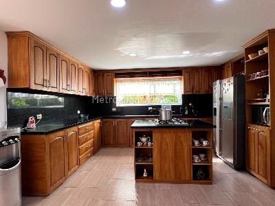 Casa de 5 alcobas en venta en Rionegro, Rionegro, 492 m² · foto 4 de 19