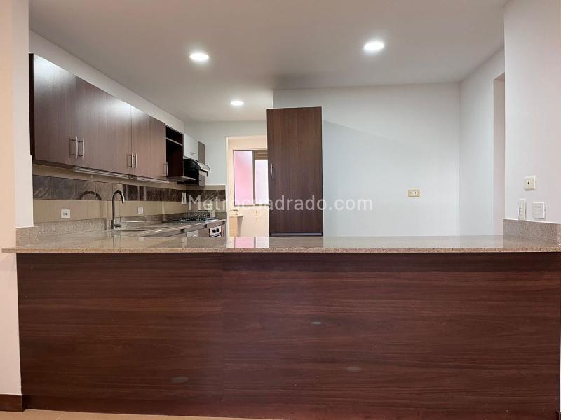 Casa – Envigado, Valle de Aburrá - Más
