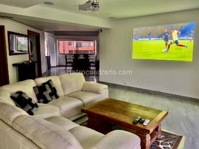 Apartamento de 5 alcobas en venta en El Poblado, Medellín, 284 m² · foto 2 de 16