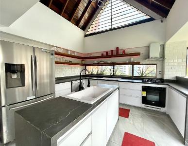 Apartamento de 5 alcobas en venta en El Poblado, Medellín, 284 m² · foto 5 de 16