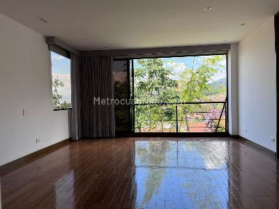 Casa de 3 alcobas en venta en Envigado, Envigado, 226 m² · foto 9 de 20
