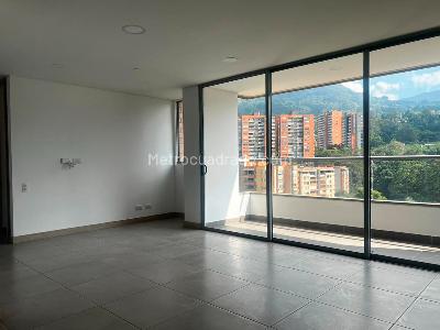 Apartamento de 2 alcobas en arriendo en Envigado, Envigado, 84 m² · foto 2 de 17