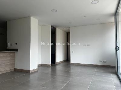 Apartamento de 2 alcobas en arriendo en Envigado, Envigado, 84 m² · foto 2 de 20