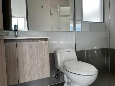 Apartamento de 2 alcobas en arriendo en Envigado, Envigado, 84 m² · foto 16 de 17